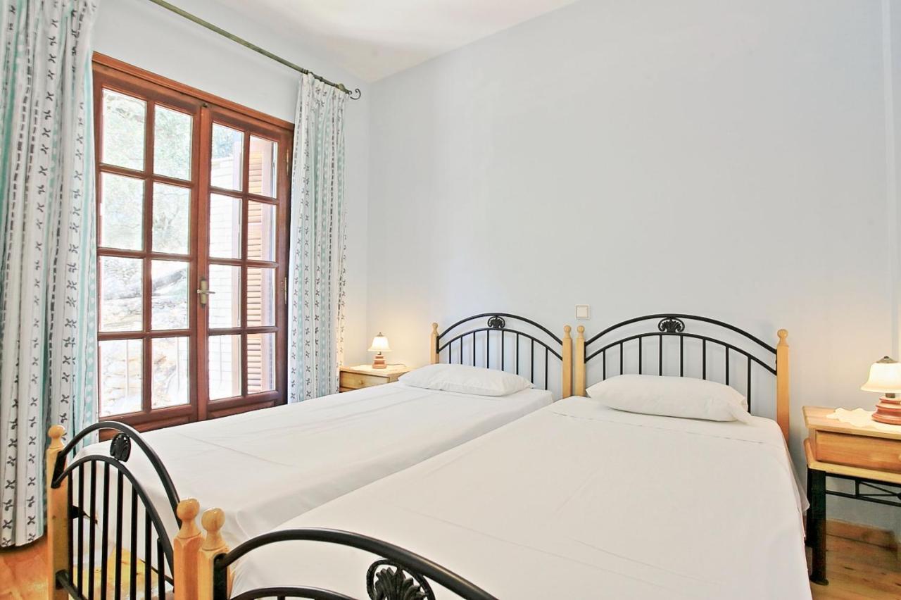 Alexandros Villa Katávolos