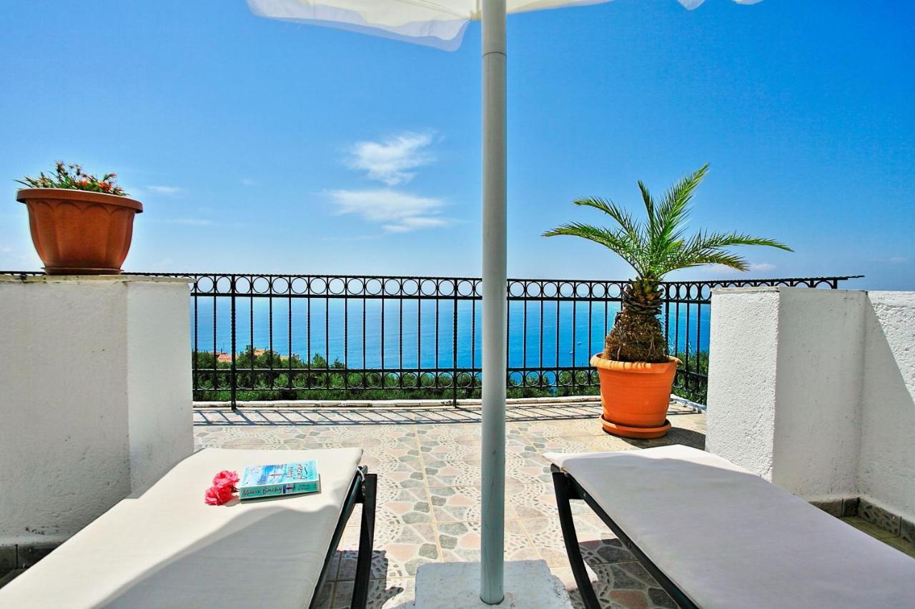 Alexandros Villa Katavolos